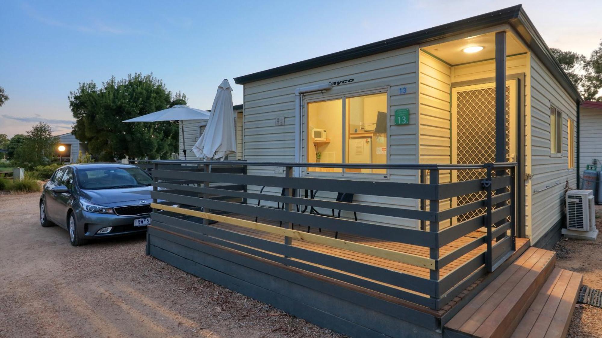 Yarrawonga Riverlands Tourist Park Zimmer foto